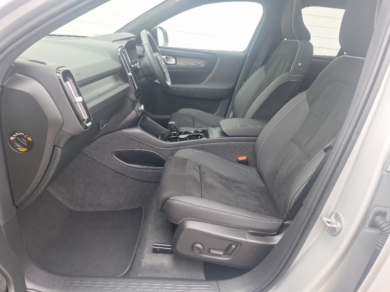 Volvo XC40 2.0 B4p Ultimate Dark Silver #5