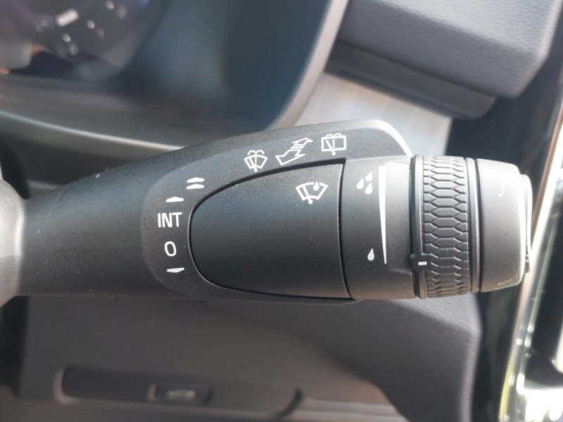 Volvo XC40 B4 P Black Edition Ultra Black #17