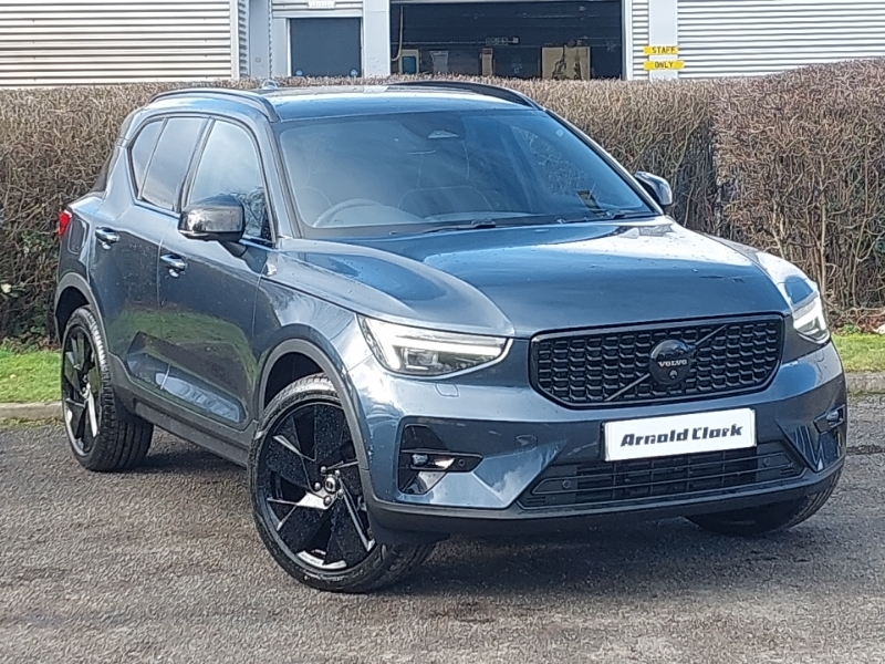 Volvo XC40 2.0 B3p Plus Pro Black Edition Blue