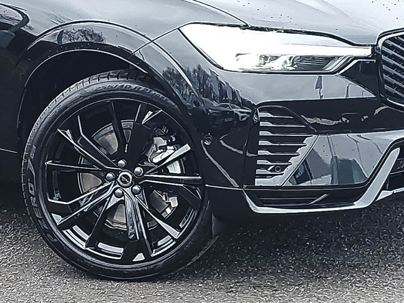 Volvo XC60 Ultra Black Edition Black #19