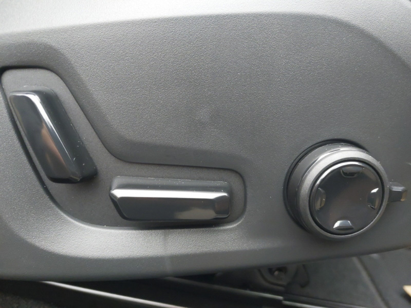Volvo XC60 Ultra Black Edition Black #10
