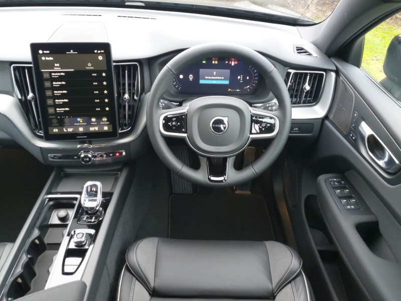 Volvo XC60 Ultra Black Edition Black #7