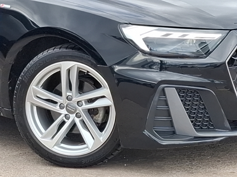 Audi A1 2.0 Tfsi 40 S Line Competition Sportback S Tronic White #20