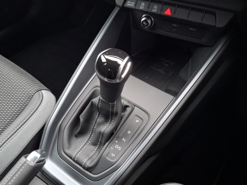 Audi A1 2.0 Tfsi 40 S Line Competition Sportback S Tronic White #16