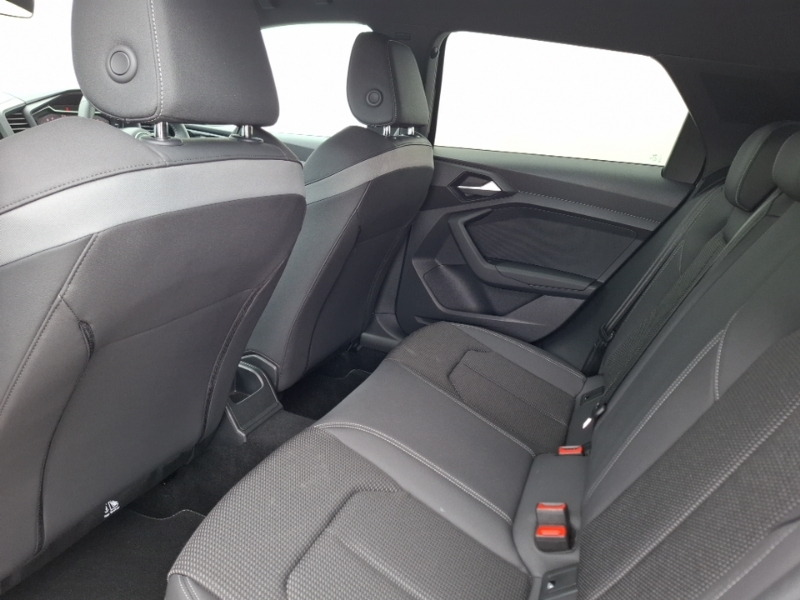 Audi A1 35 Tfsi S Line S Tronic Black #6