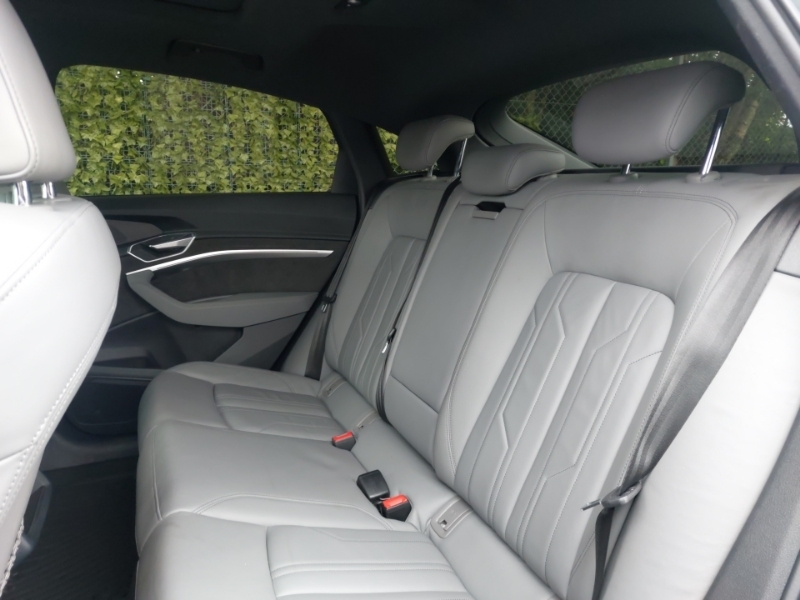 Audi E-tron 300Kw 55 Quattro 95Kwh Launch Edition Grey #6
