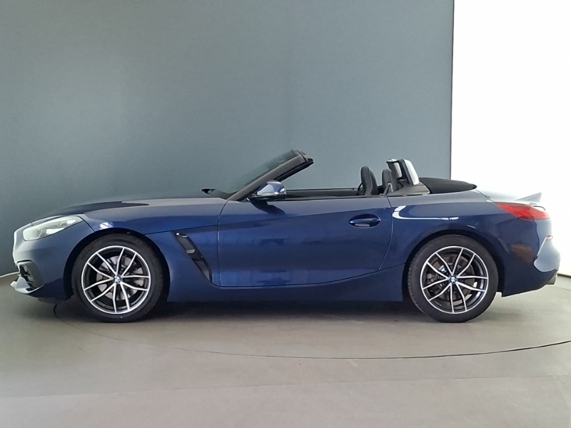 BMW Z4 Sdrive 20I Sport Blue #4