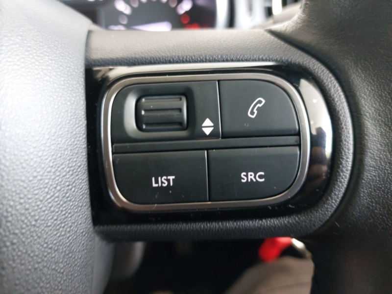 Citroen C3 Citroen C3 1.2 Puretech 82 Flair White #13