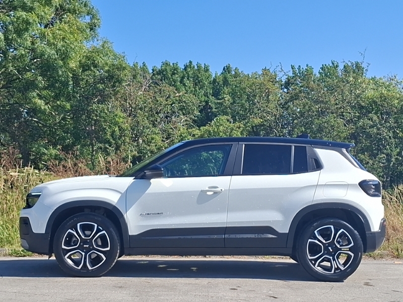Jeep Avenger 1.2 E-hybrid Summit Dct Silver #4