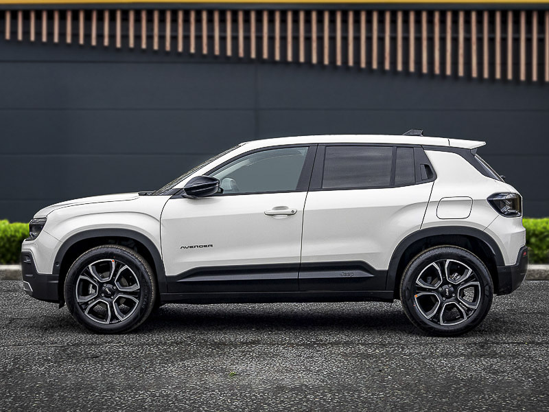 Jeep Avenger 1.2 E-hybrid Summit Dct White #4