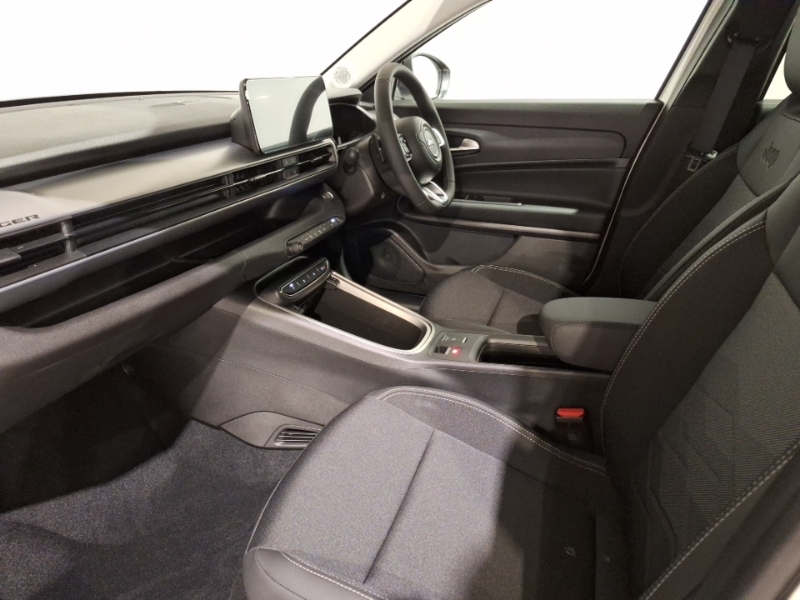 Jeep Avenger 1.2 E-hybrid Summit Dct White #5