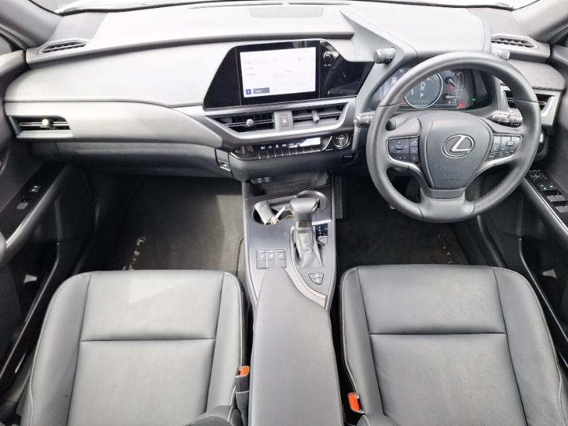 Lexus UX 250H 2.0 F-sport Design Cvt White #3