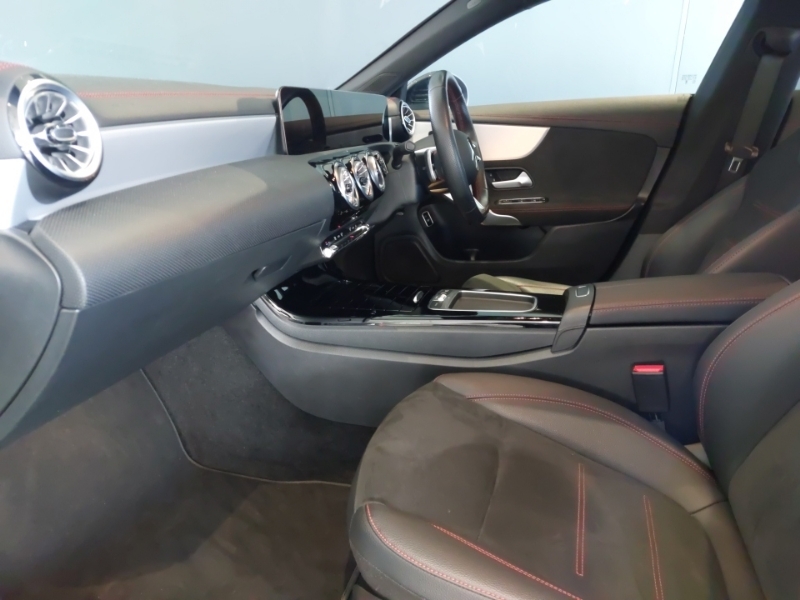 Mercedes-Benz CLA Class Cla 200 Amg Line Executive Tip Black #5