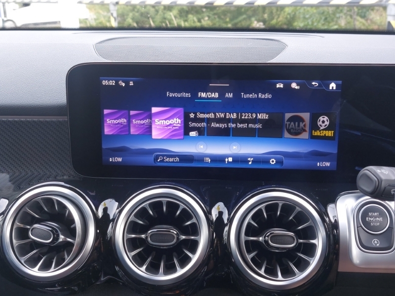 Mercedes-Benz GLB Class Glb 200 Amg Line Executive 7G-tronic White #11