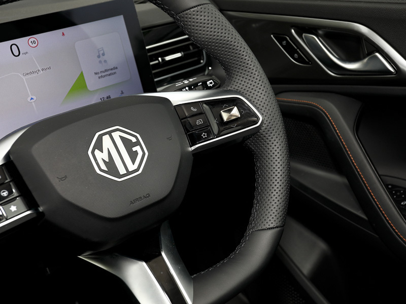 MG HS 1.5 T-gdi 24.7Kwh Trophy Euro 6 Ss Black #17
