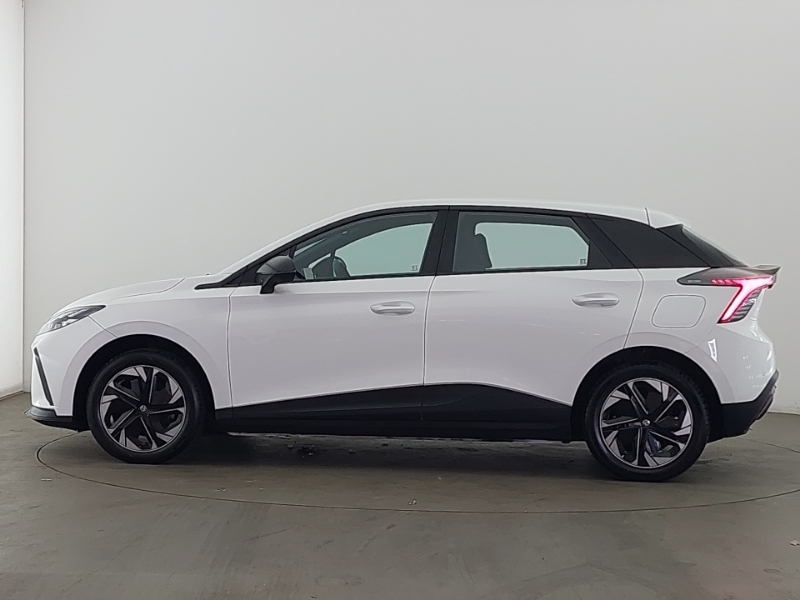 MG MG4 125Kw Se Ev 51Kwh White #4