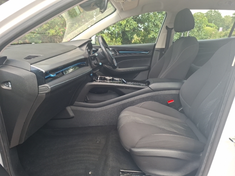 MG MG5 115Kw Se Ev Long Range 61Kwh White #5