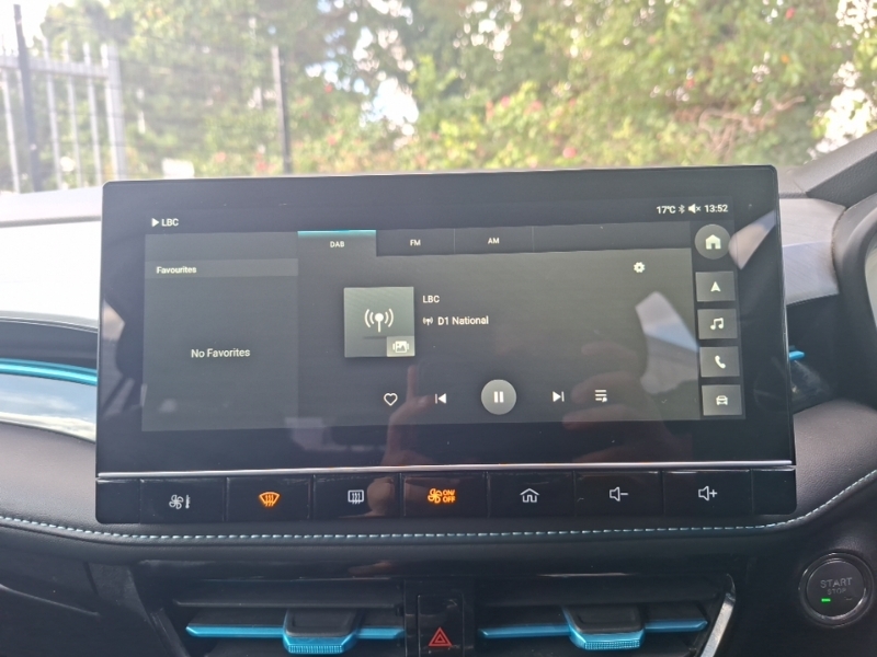 MG MG5 61.1Kwh Trophy Long Range Estate Black #11