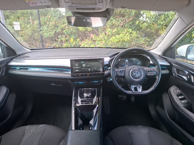 MG MG5 115Kw Se Ev Long Range 61Kwh White #3