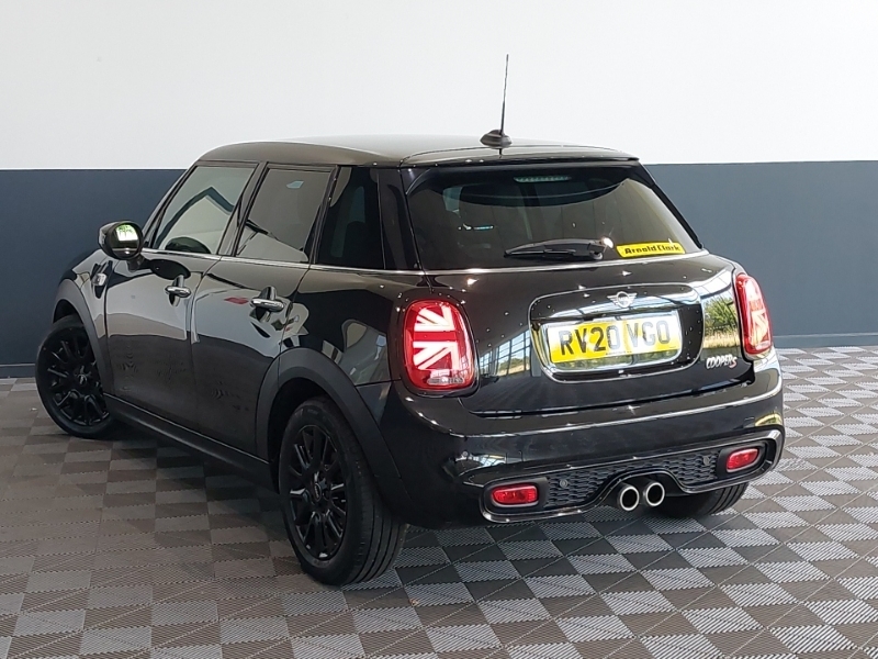 Mini Hatch 2.0 Cooper S Classic II Black #2