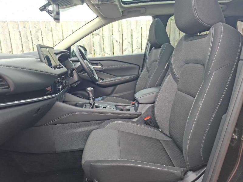 Nissan Qashqai 1.3 Dig-t Mh N-connecta MW23AZO Black #5