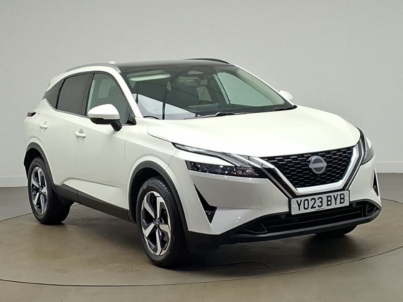 Nissan Qashqai 1.3 Dig-t Mh 158 N-connecta Xtronic White