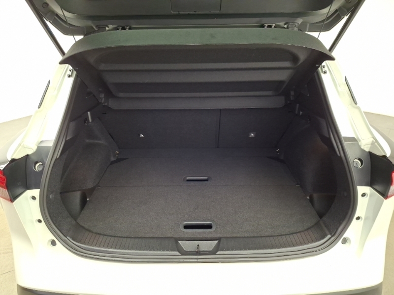 Nissan Qashqai E-power Tekna Red #17