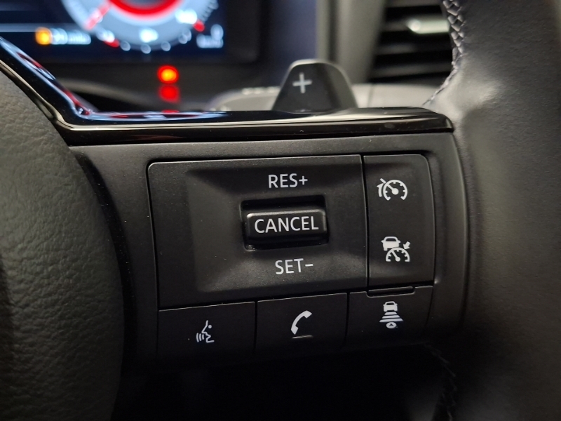 Nissan Qashqai E-power Tekna Red #12