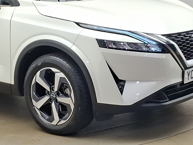 Nissan Qashqai E-power Tekna Red #18
