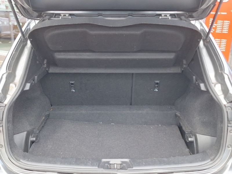 Nissan Qashqai Hatchback Black #18