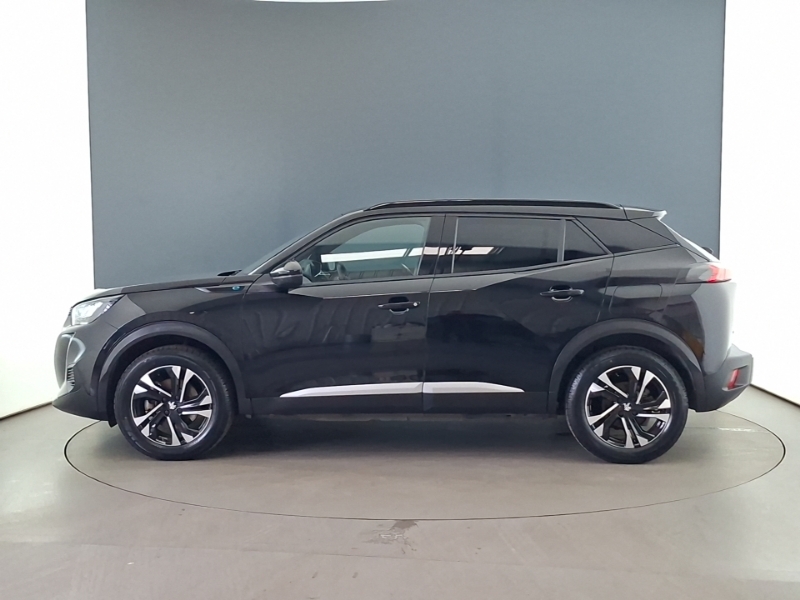 Peugeot e-2008 100Kw Allure Premium 50Kwh Black #4