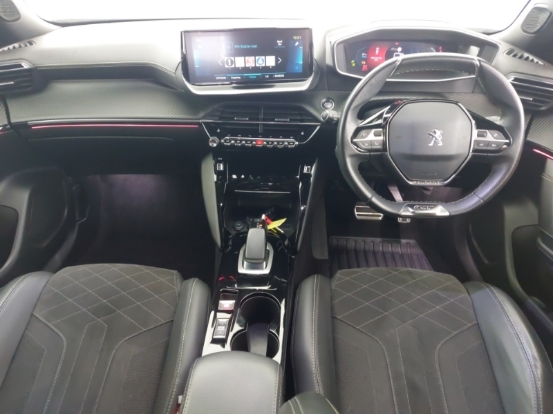 Peugeot e-2008 100Kw Gt Premium 50Kwh White #3