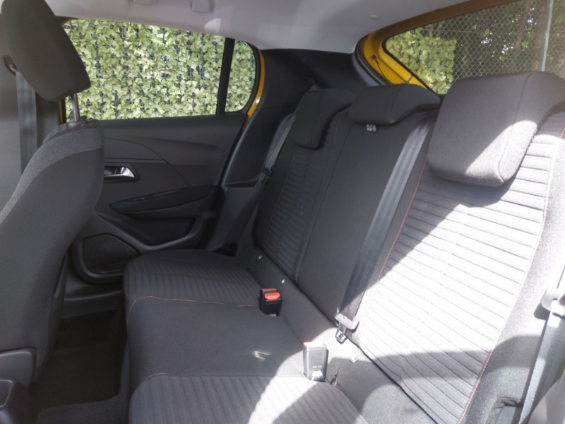 Peugeot 208 1.2 Puretech 100 Active Premium Yellow #6