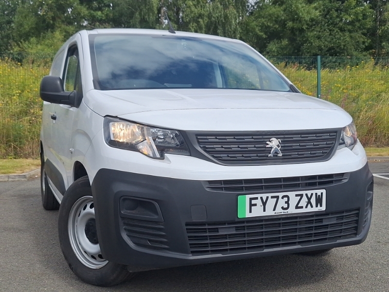 Peugeot E-Partner 800 100Kw 50Kwh Professional Premium Van White