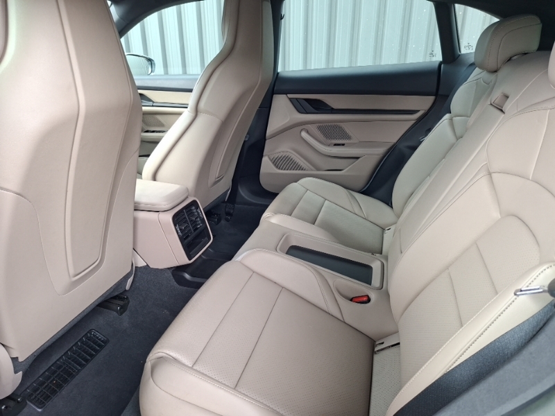 Porsche Taycan 420Kw 4S 93Kwh GF22YNP Silver #6