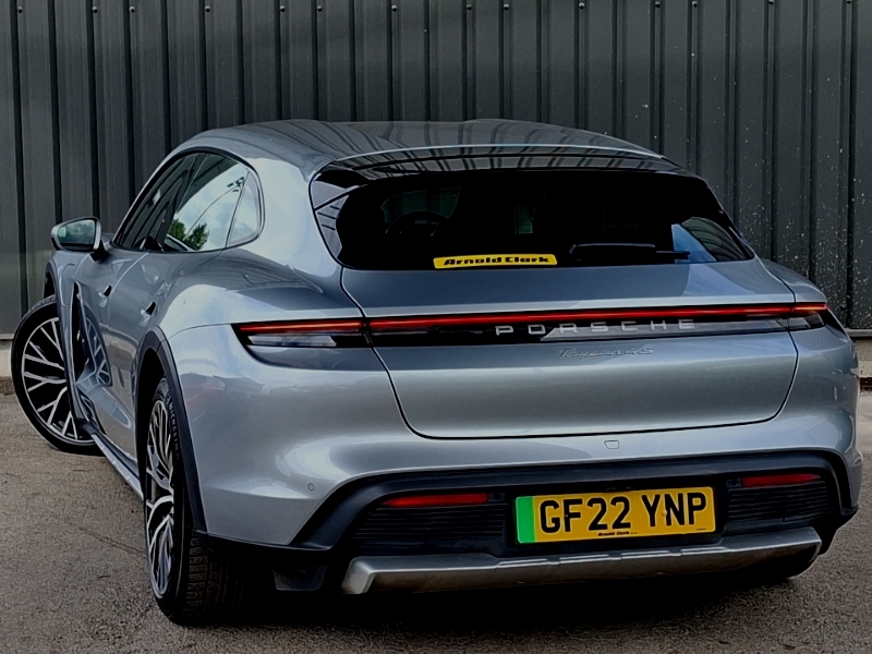 Porsche Taycan 420Kw 4S 93Kwh GF22YNP Silver #2