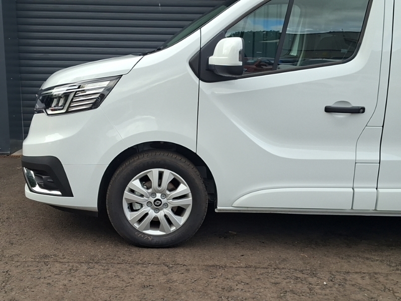 Renault Trafic Sl30 Blue Dci 130 Advance Safety Van White #19