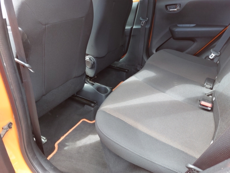 Toyota Aygo 1.0 Vvt-i X-cite 6 Orange #5