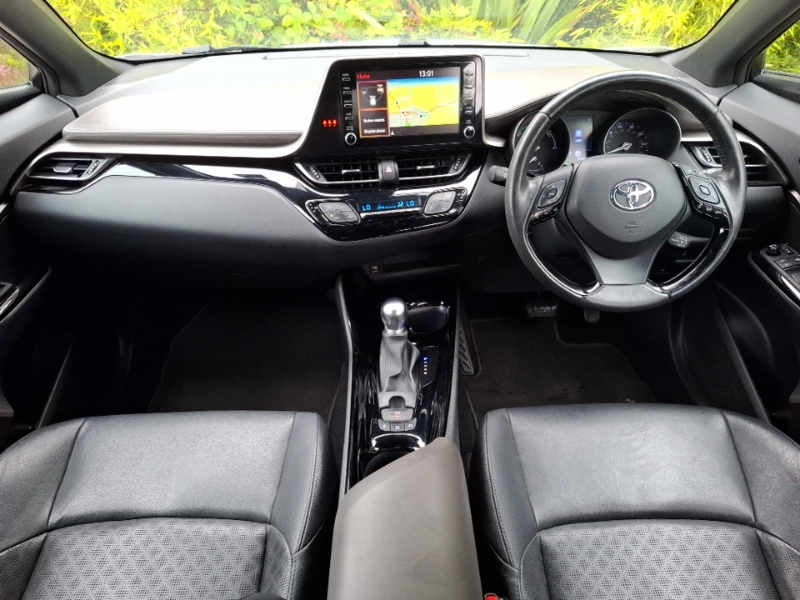 Toyota C-Hr 1.8 Hybrid Excel Cvt SL70HGM White #3