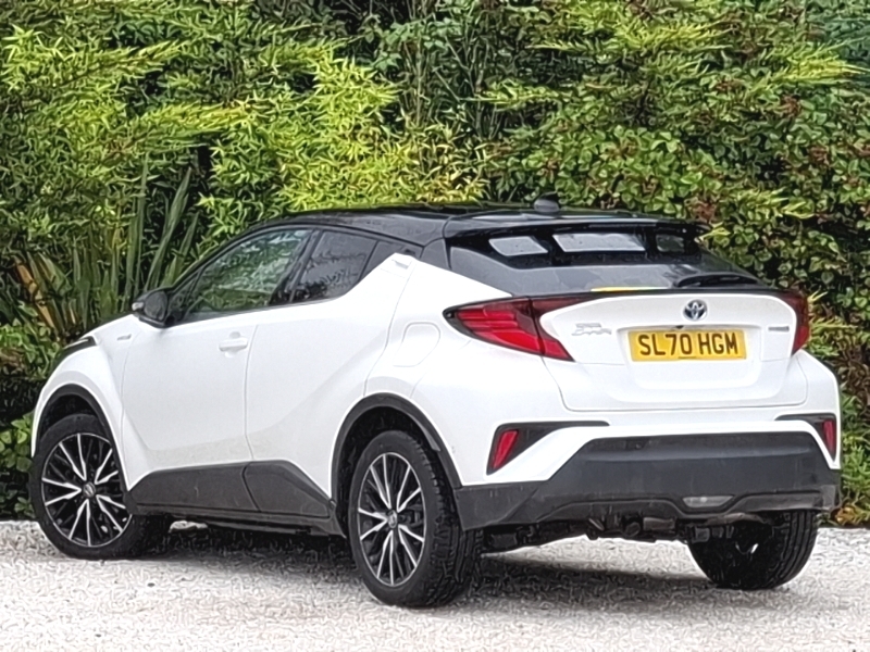 Toyota C-Hr 1.8 Hybrid Excel Cvt SL70HGM White #2