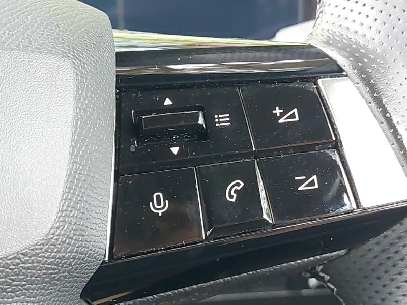Vauxhall Astra 1.6 Plug-in Hybrid Gse White #13