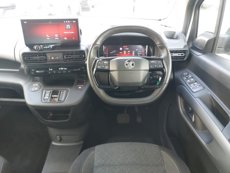 Vauxhall Combo-e Life Life 100Kw Design XL 52Kwh 7 Sea Grey #8