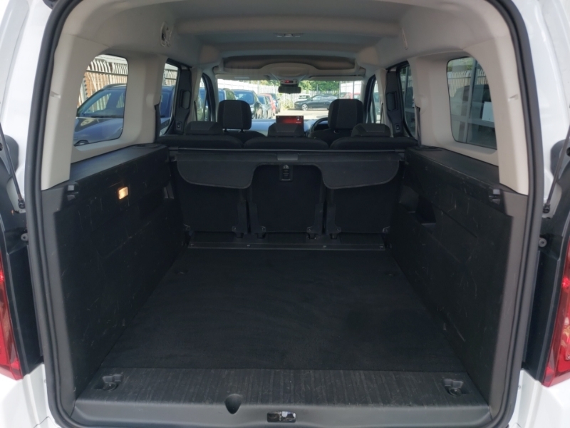 Vauxhall Combo-e Life Life 100Kw Design XL 52Kwh 7 Sea Grey #18