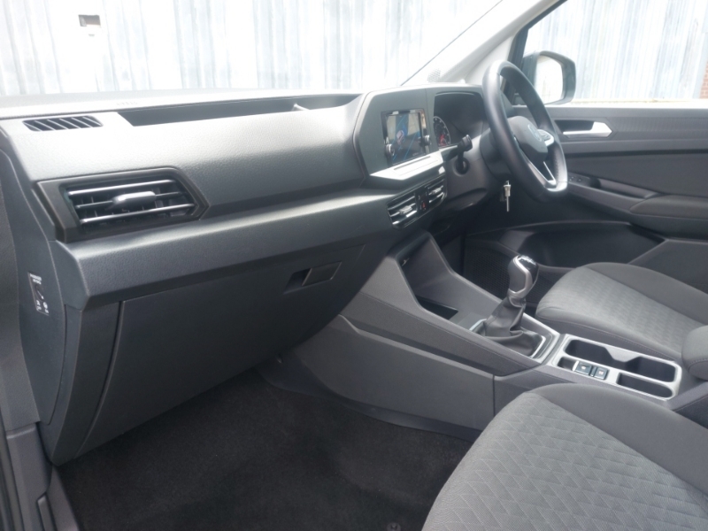 Volkswagen Caddy Maxi Life 2.0 Tdi 122 Life Black #5