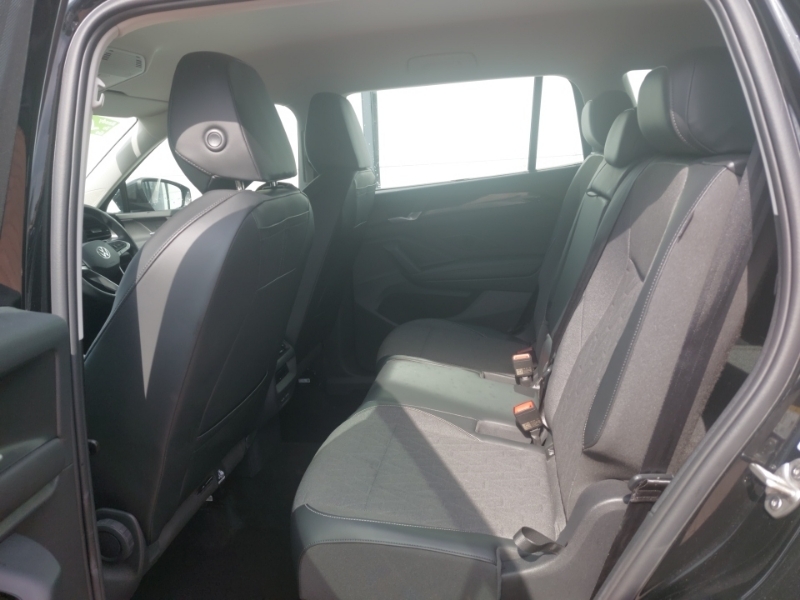 Volkswagen Tayron 2.0 Tdi Life Dsg7 7 Seat Black #6