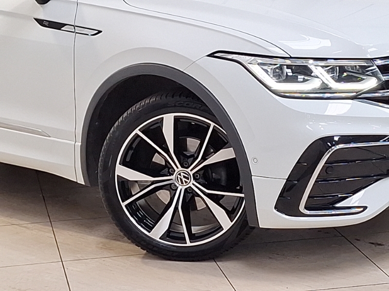 Volkswagen Tiguan Elegance White #20