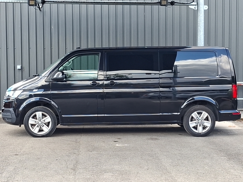 Volkswagen Transporter Shuttle 2.0 Tdi 150Ps Se Minibus Dsg Black #4