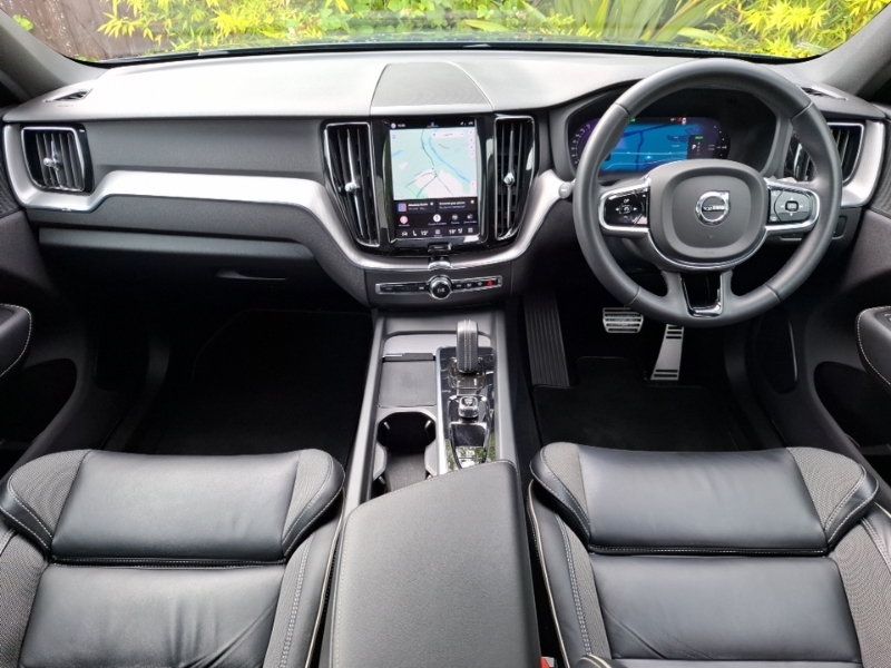 Volvo XC60 2.0 T6 Recharge Phev R Design Awd Blue #3