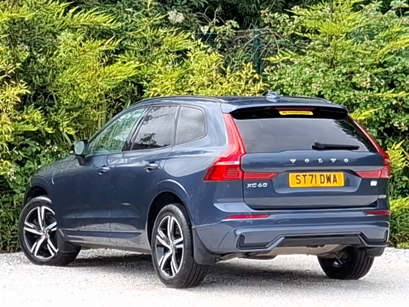Volvo XC60 2.0 T6 Recharge Phev R Design Awd Blue #2