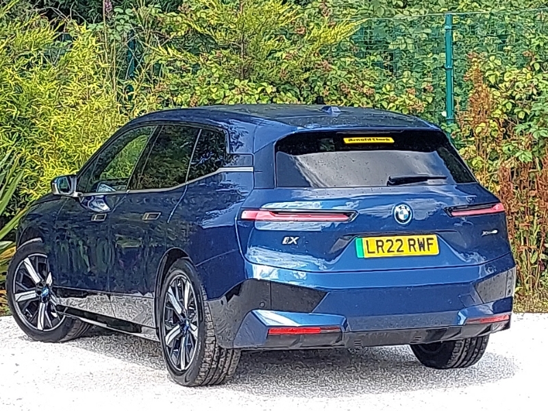 BMW iX 240Kw Xdrive40 M Sport 76.6Kwh Blue #2